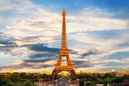 eiffel-tower-in-paris-151-medium.jpg